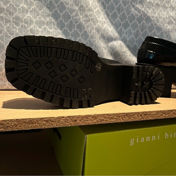 Gianni Bini AvivaTwo Patent Lug Sole Platform Loafers 🖤 - Picture 6 of 15